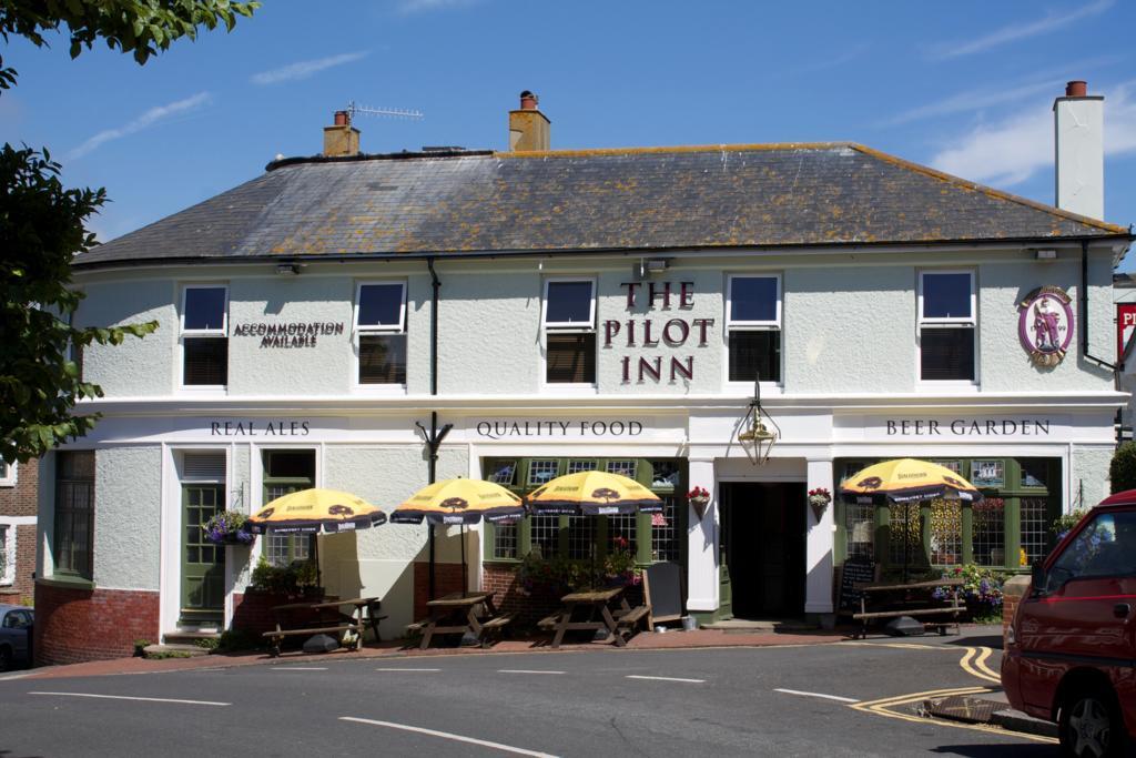 The Pilot Inn AEGON International Exteriér fotografie