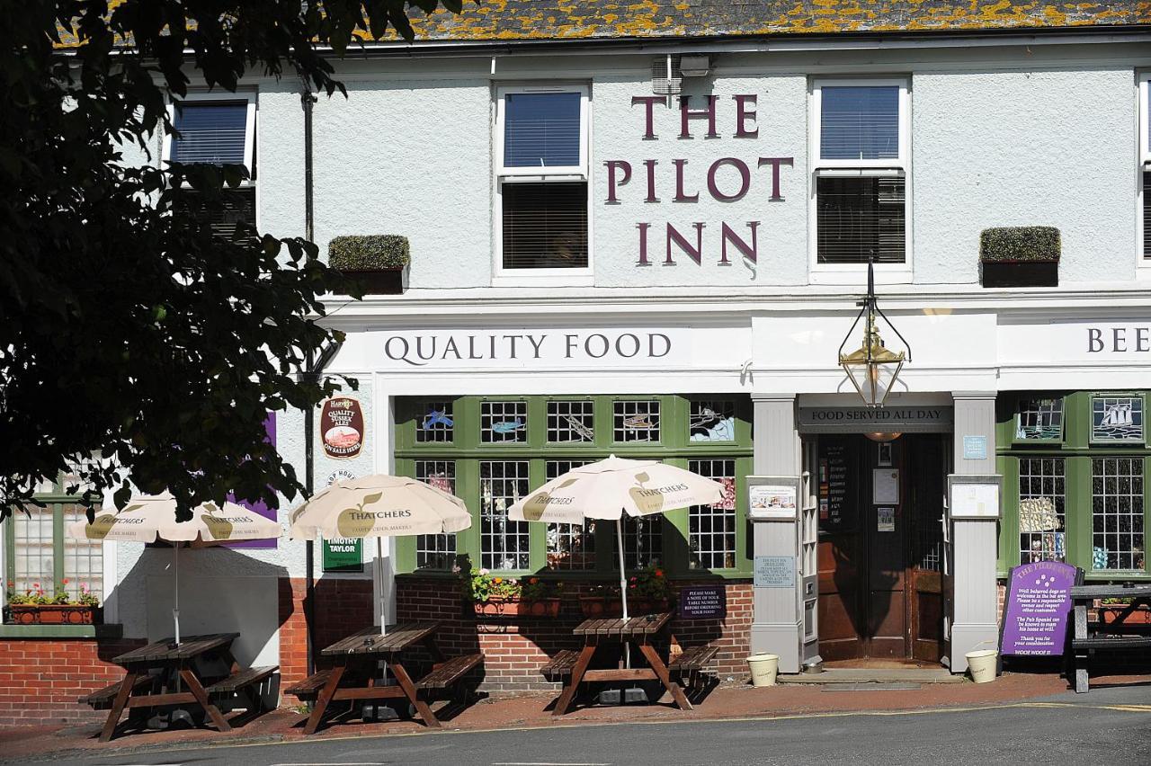 The Pilot Inn AEGON International Exteriér fotografie